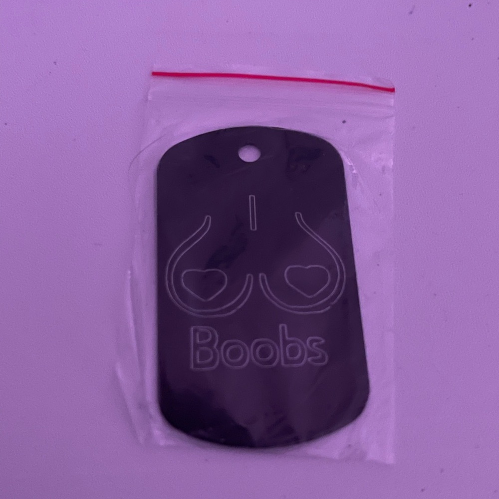 Funny I heart ❤️ boobs black & silver dog tag military style necklace pendant
